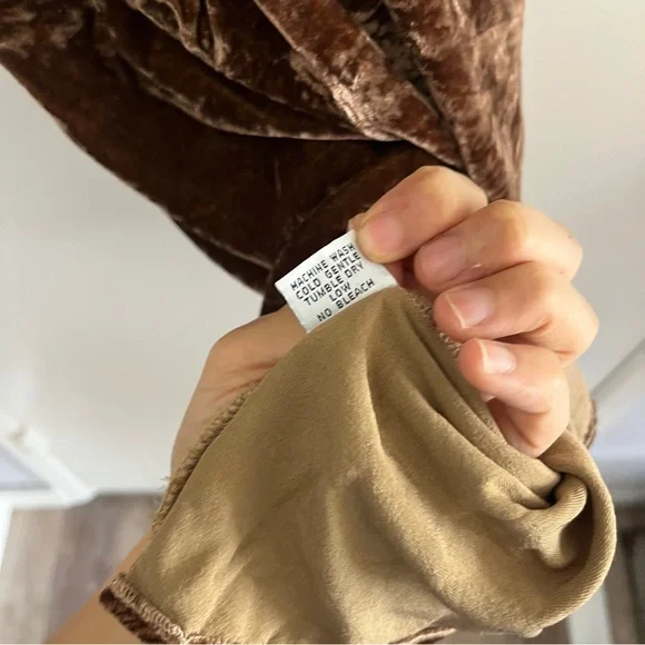 Bryn Walker Brown Lagenlook Velvet High Low Hem Sleeveless Short Dress - Picture 6 of 8